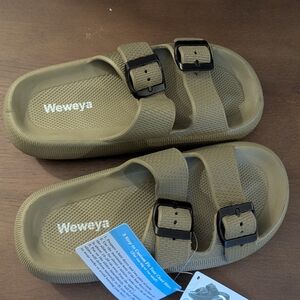 Weweya Women's Slippers Sandals Adjustable Moldable Sz 5 EVA New W/Tags Comfy